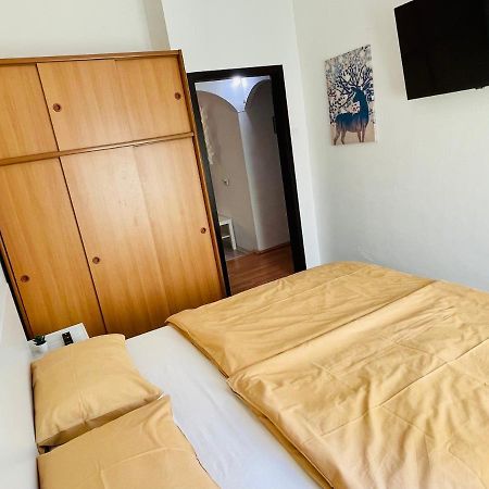 Apartman Three Queens 里耶卡 外观 照片