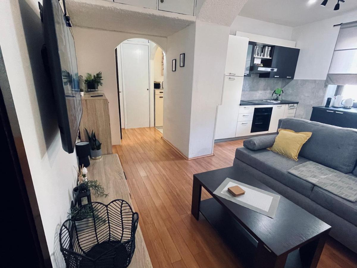 Apartman Three Queens 里耶卡 外观 照片
